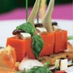 GELATINA DE TOMATE SOBRE CRUJIENTE PAN HOLA