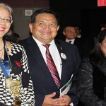 CARLA SALAZAR, ROBERTO BUSTAMANTE  Y LUCY A. SALAZAR, PREMIACION TUMI 2015