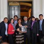 CON LA FAMILIA MEDRANO, LIBRO