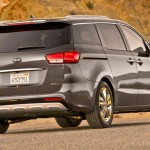 2016_kia_sedona_2