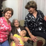 FOTO PAQUITA, DONA LUZMILA Y TERESITA(1)