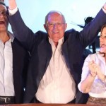 FOTO  PPK al centro rodeado por sus vicepresidentes
