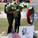 FOTO El presidente Obama expresa su pesar a los familiares de las victimas