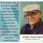 FOTO  SELLO DE CORREOS DEDICADO A JAIME ESCALANTE