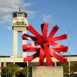 _92806271_aeropuerto_jmc-escultura_el_sol_de_edgar_negret-1
