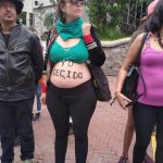 La decisión de ser madres debería ser una opción soberana de cada mujer y no por la presión social, afirman las ecuatorianas